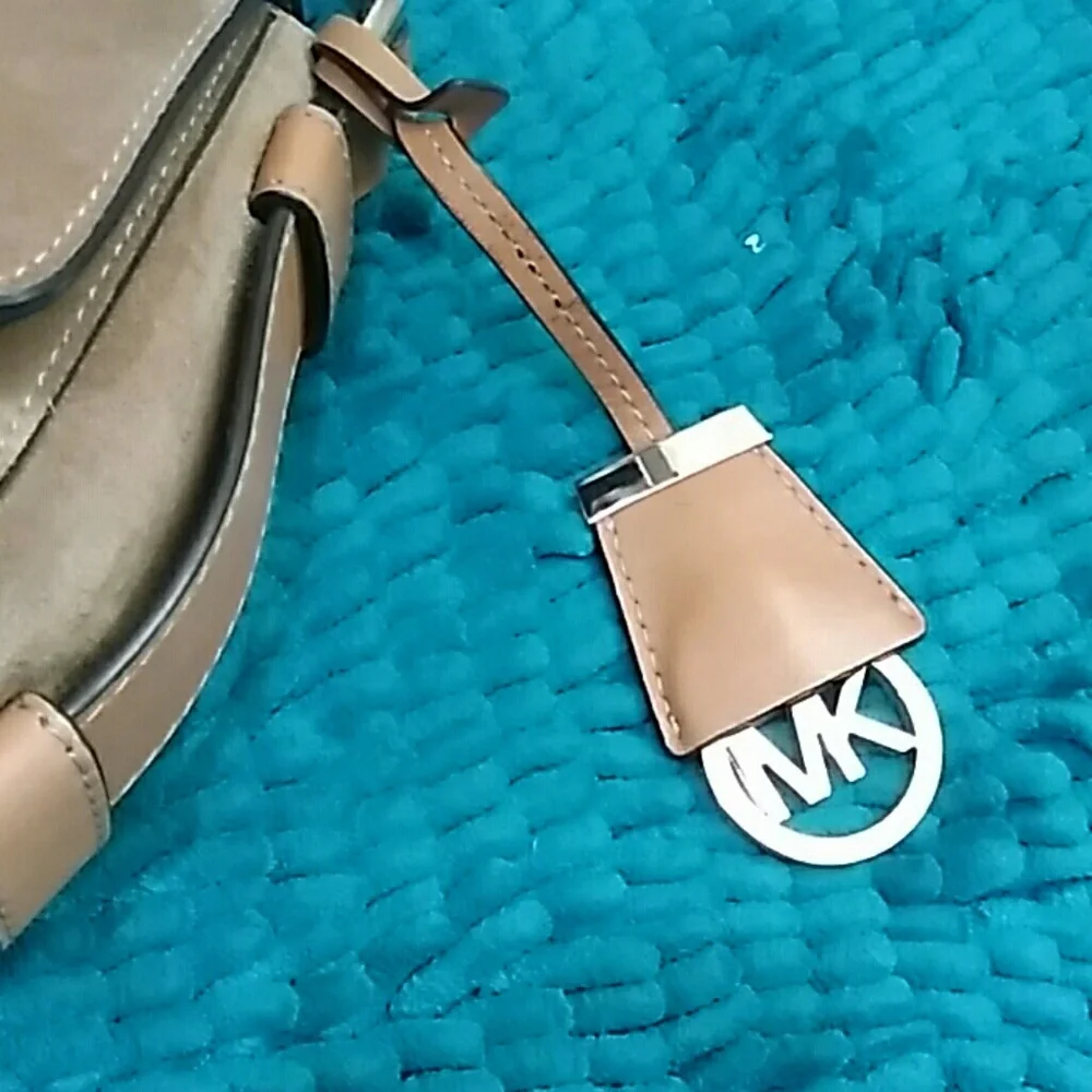 Michael Kors compact saddle
